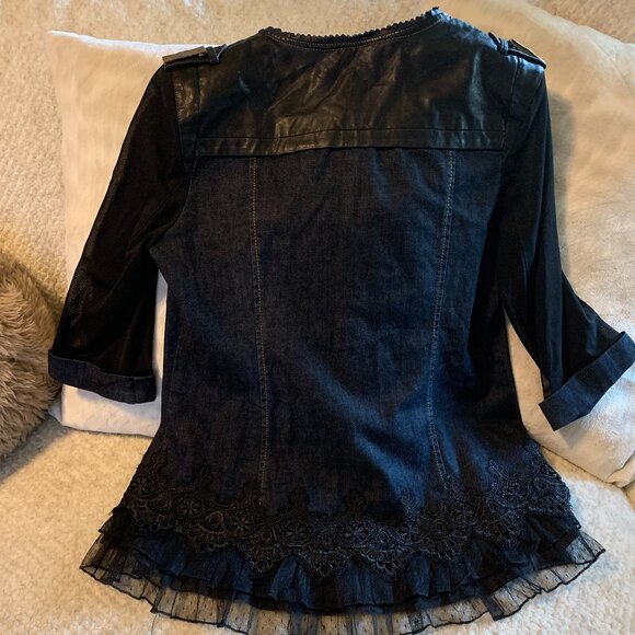 Jean Jacket with Lace Size Large - Picture 4 of 6